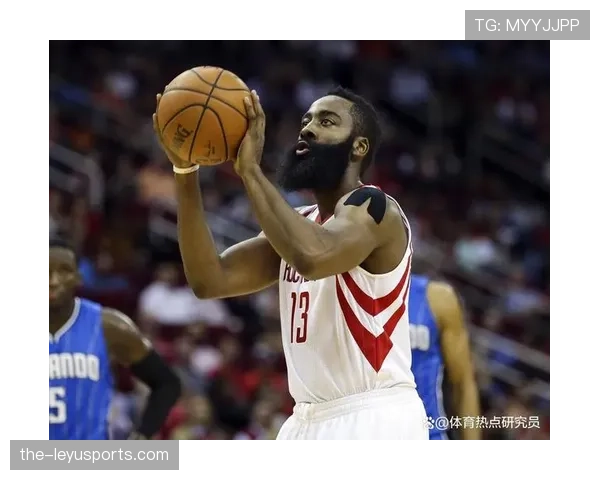 篮球中假摔会怎样判罚?看懂FIBA和NBA的判定标准差异 篮球中假摔会怎样判罚?看懂FIBA和NBA的判定标准差异